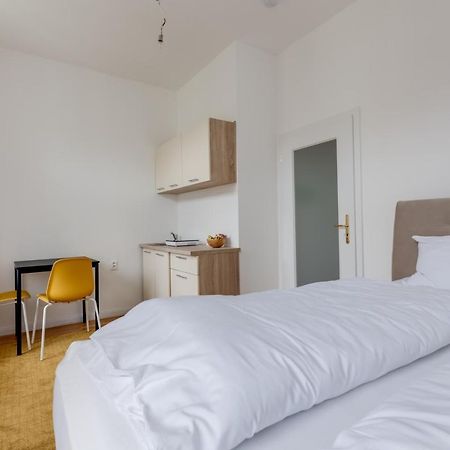 Jt'S Apartments Spanelska Str. Praga Esterno foto