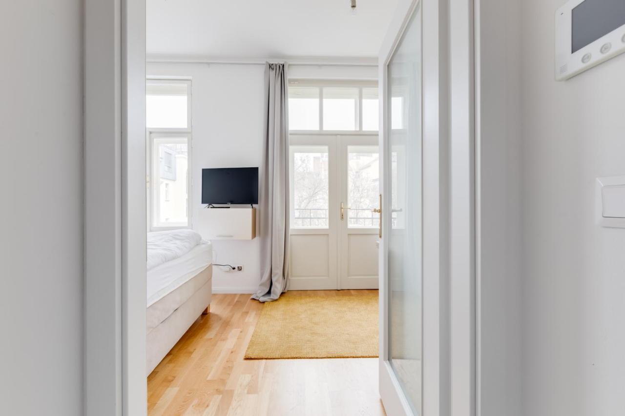 Jt'S Apartments Spanelska Str. Praga Esterno foto